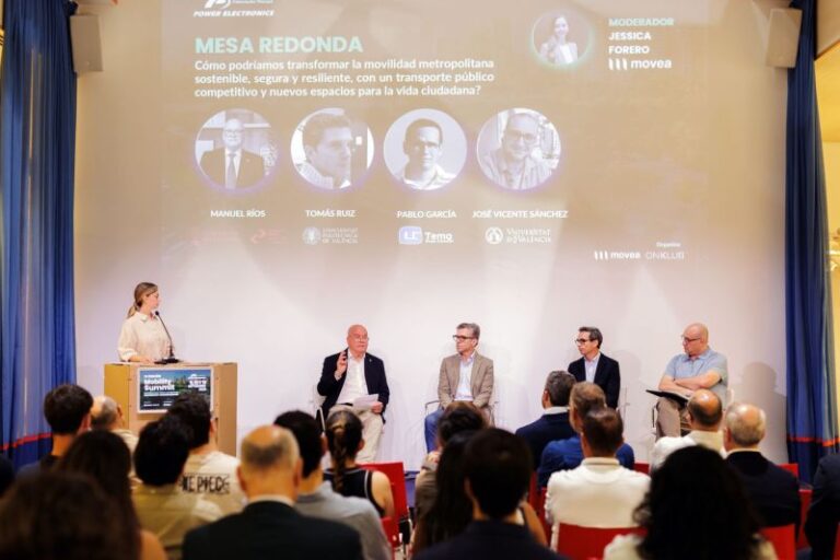 TEMA participa en el IV Mobility Summit y acompaña el talento joven en el Hackathon de Valencia